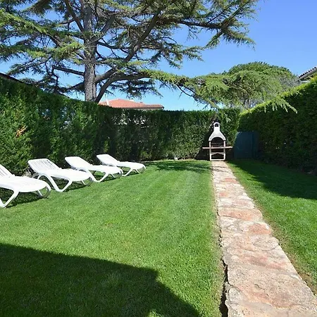 Giardin Villa *