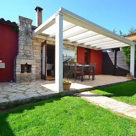 Giardin Novigrad (Istria)