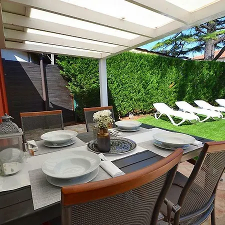 Giardin Villa Novigrad (Istria)