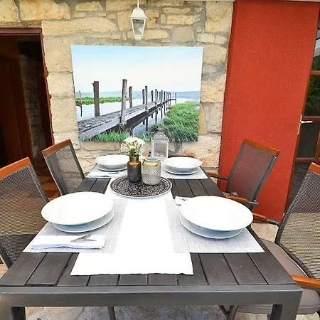 Giardin Novigrad Istria